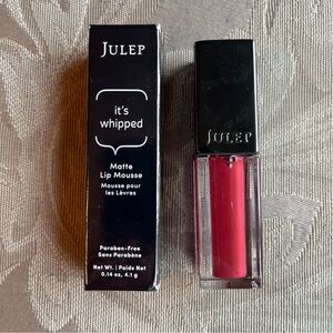 Julep it’s whipped matte lip mousse 💄 lip lock shade 💄 NWT